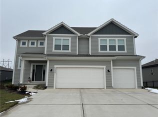 18926 Ocheltree St, Spring Hill, KS 66083