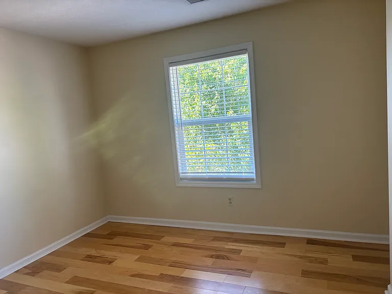 1116 Benjamin Ln — Photo 32