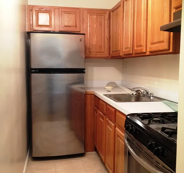 23-50 Waters Edge Dr #4F — Photo 11