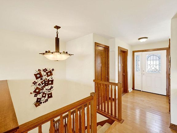 4th image of 1242 Springbrook Drive