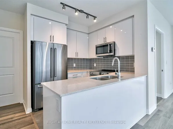 5033 Four Springs Ave, Mississauga, ON