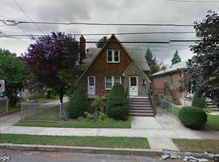 132 Hawthorne Ave, Floral Park, NY 11001