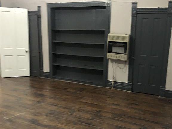 5th image of 515 N Commerce St #A
