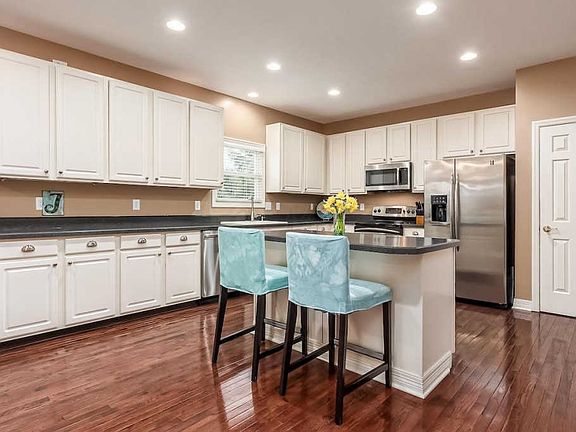 2nd image of 4275 Laurel Valley Dr