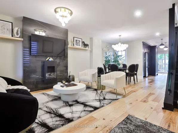268 Ashdale Ave, Toronto, ON M4L 2Y9