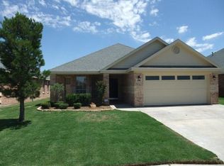 6902 Stonehenge Rd, Odessa, TX 79765