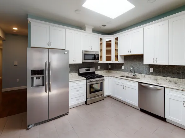 40 Corbin Avenue image 26 of 26