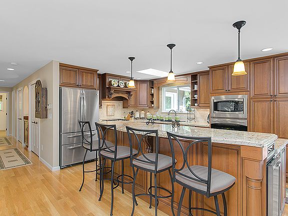 5th image of 21908 NE 159th St