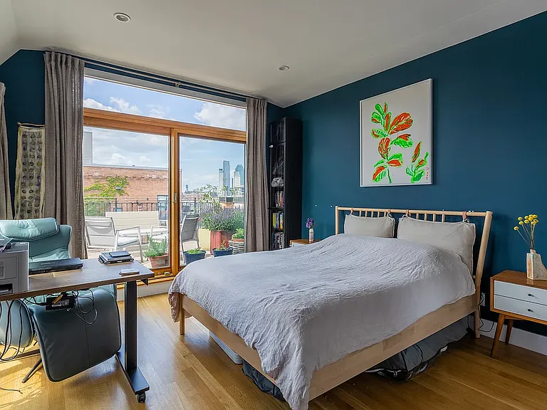 186 India St #7 — Photo 6