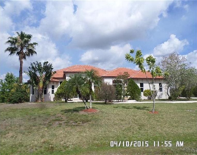 1st image of 2758 SW Beaumont Ave