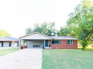 1176 Midway Rd, Hoxie, AR 72433