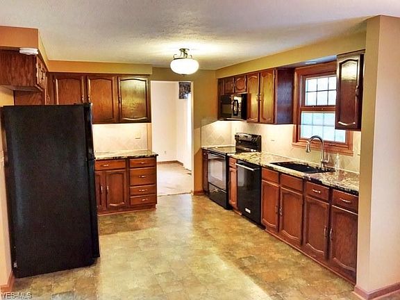 5th image of 10349 Pamela Dr