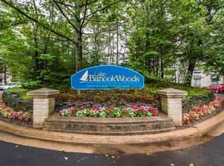 30 Brookdale Cres Unit 303, Halifax, NS B3A 4T7