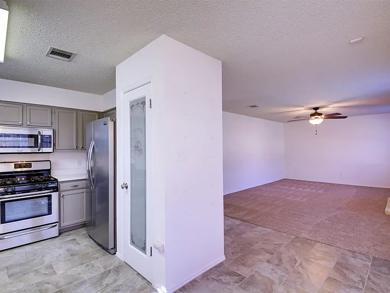 8800 Peppergrass Cv — Photo 14
