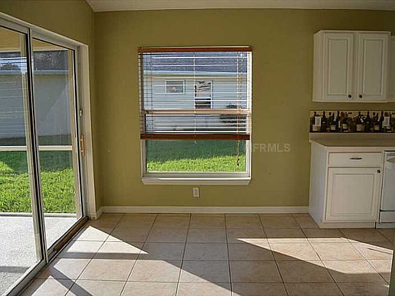 5th image of 1553 Scarlett Ave