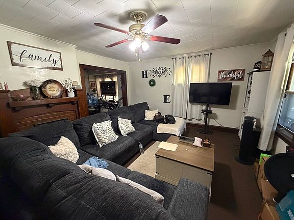 4th image of 1104 Parkside Blvd