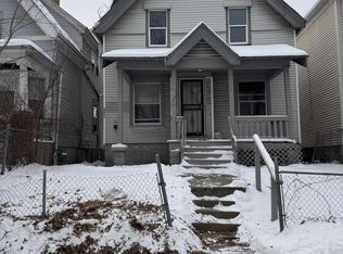 2571 N 34th St, Milwaukee, WI 53210