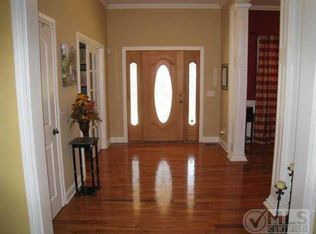 2600 Deer Creek Ln, White House, TN 37188