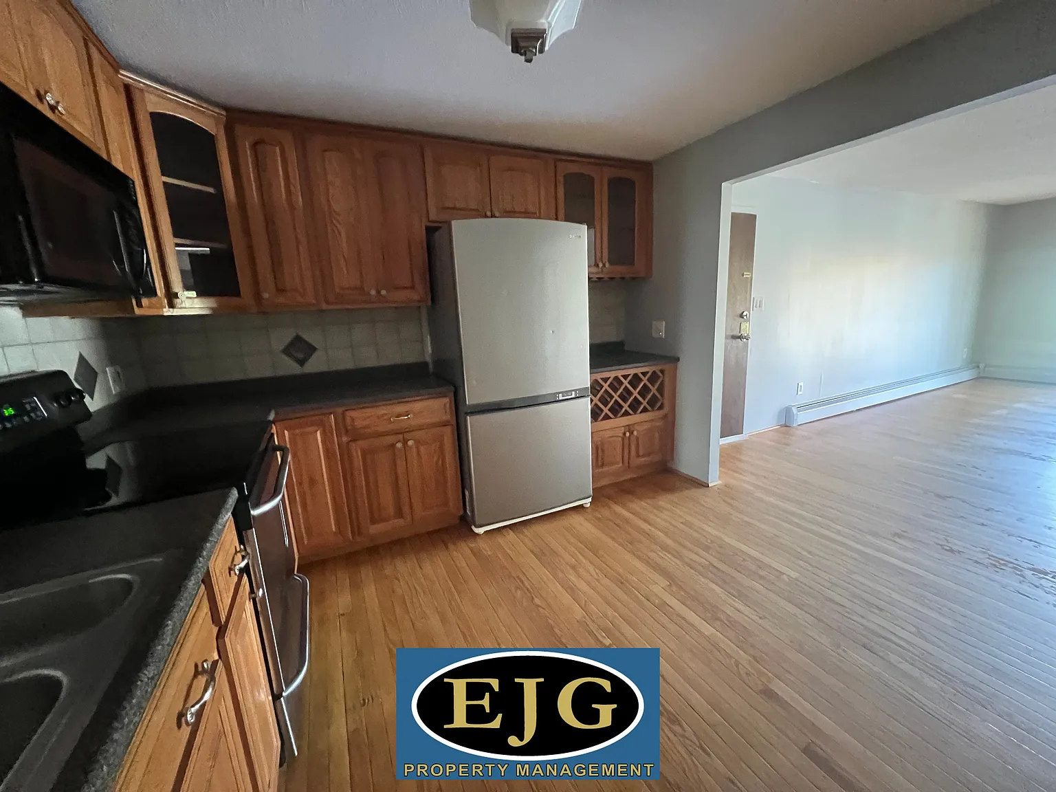 2 bed, $1,900 — Photo 1
