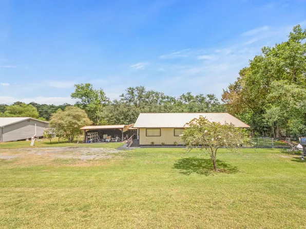 6614 Spillway Rd, Pt Barre, LA 70577