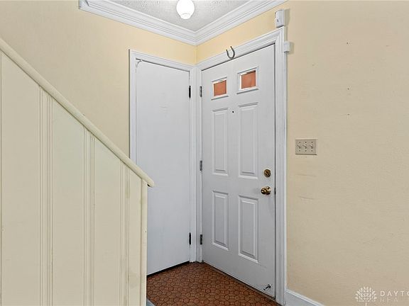 5th image of 109 S Westview Ave