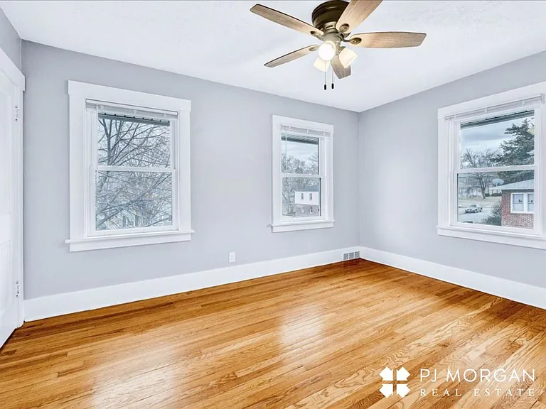 802-804 N 48th St — Photo 14