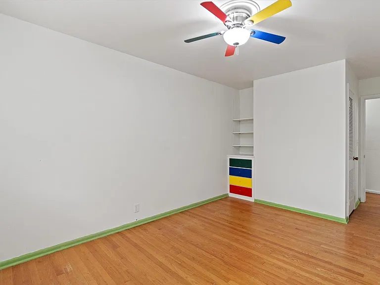 9041 N Rexleigh Dr — Photo 14