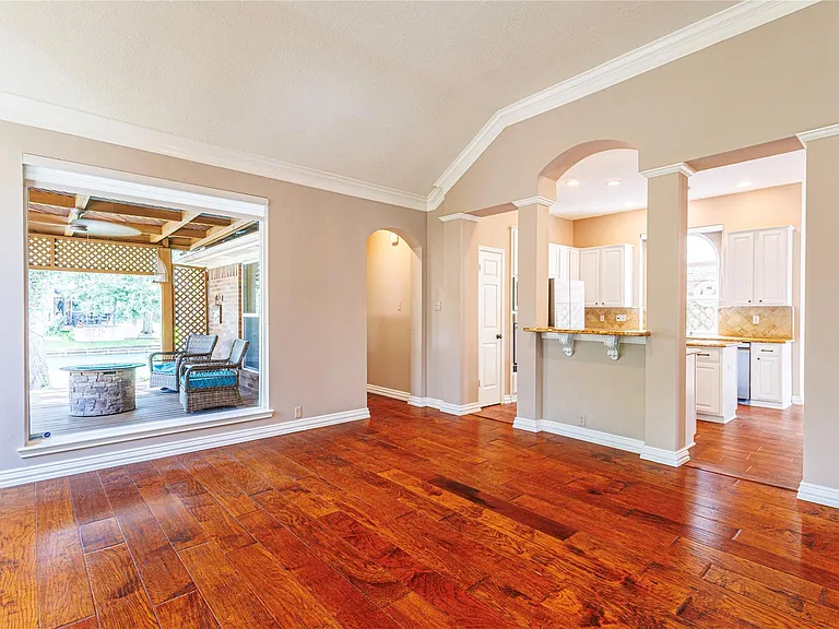 1247 Misty Lake Ct — Photo 14