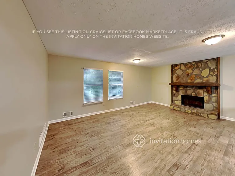 4162 Jody Ct NE — Photo 18