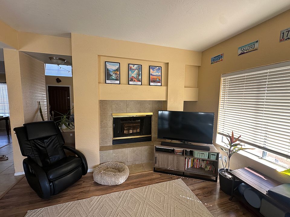 1st image of 4419 E Villa Theresa Dr