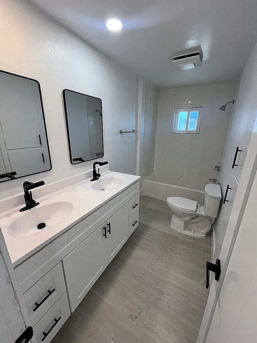 3 bed, 1380 sqft, $4,495 — Photo 2