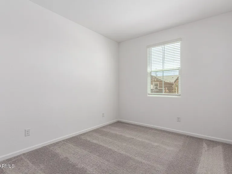 4522 S 127th Dr — Photo 20