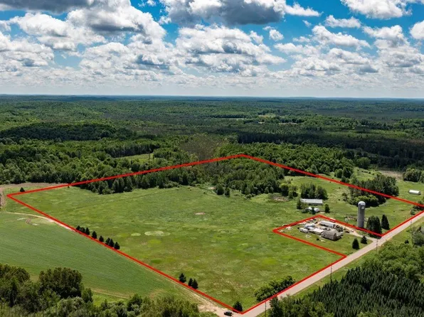 Hillview Rd, Antigo, WI 54409