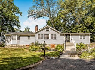 5 Cross Rd, Putnam Valley, NY 10579