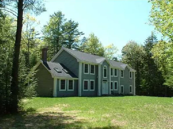 38 Abbey Ln, North Yarmouth, ME 04097