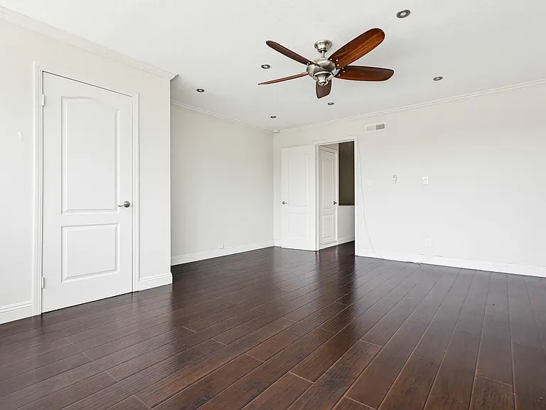 411 C Ave — Photo 5