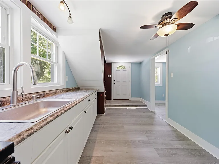 1072 Rocky Springs Rd — Photo 22