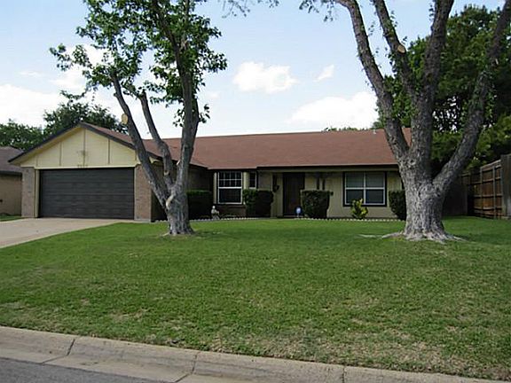 4th image of 7517 Schiller Dr
