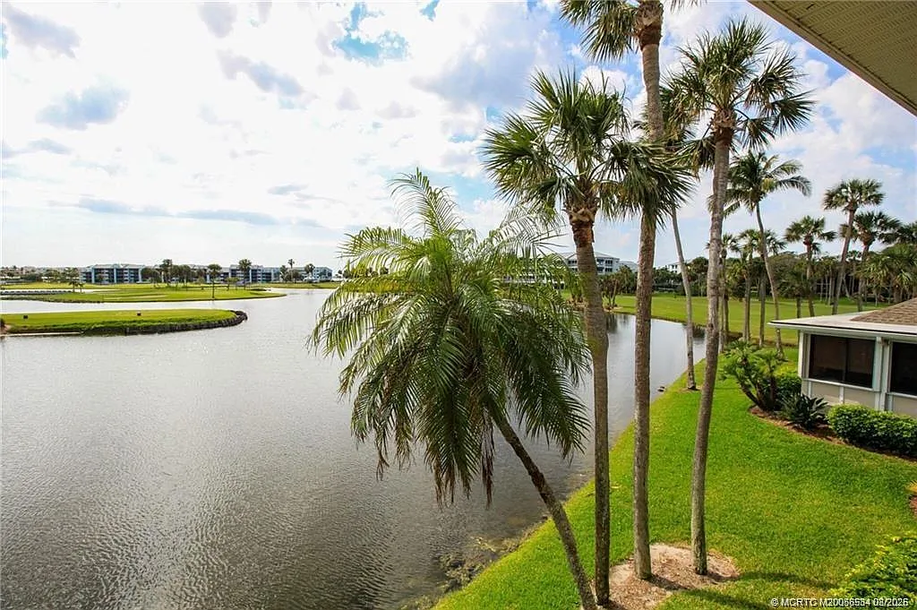 3 bed, 3.0 bath, 1150 sqft, $8,000 — Photo 3