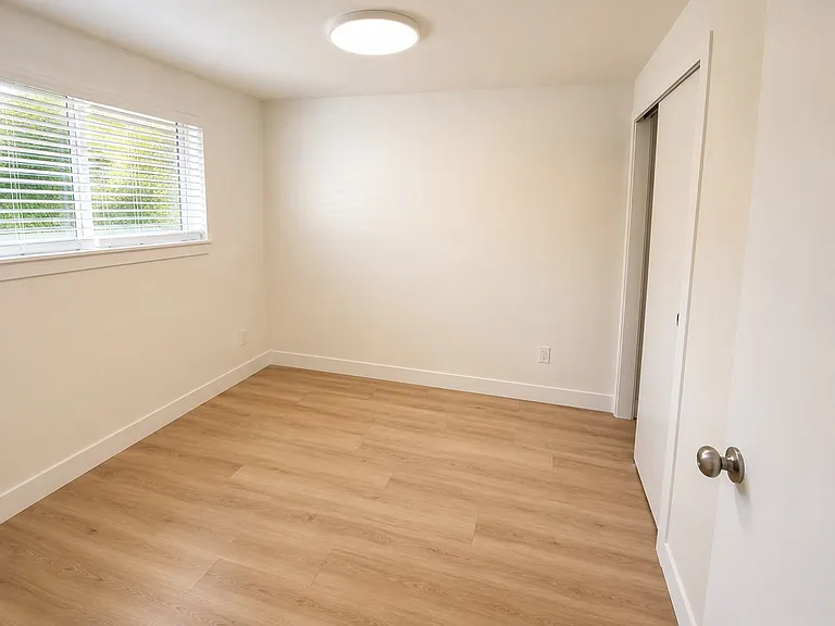 8711 S 114th St #4A — Photo 10