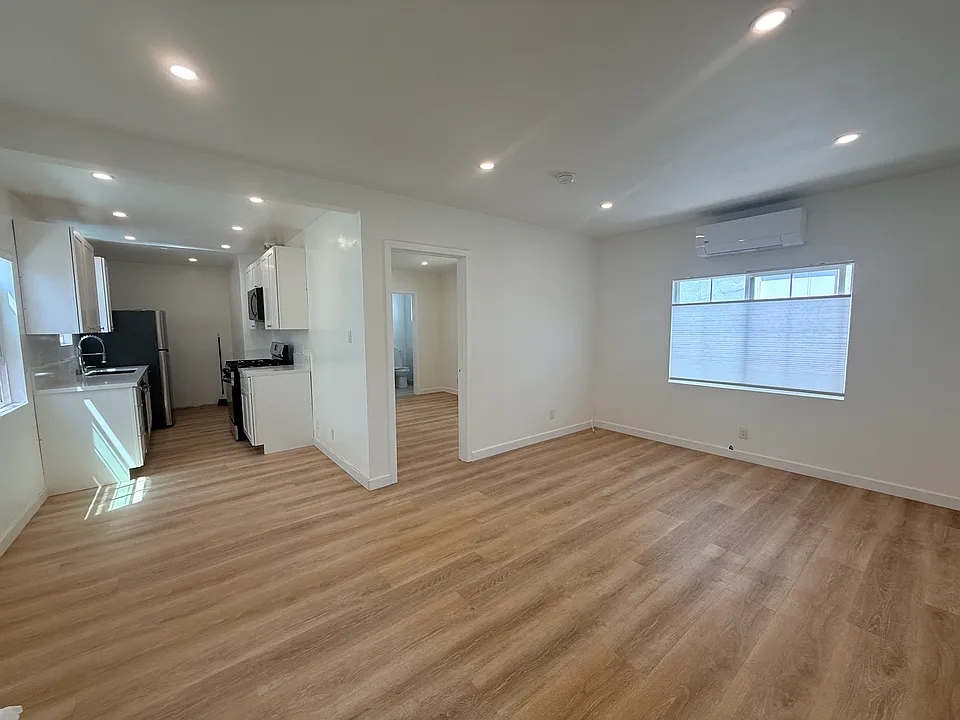 12026 Culver Blvd #1/2