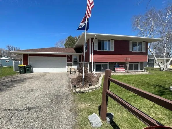 620 McDermott Ave, Kandiyohi, MN 56251