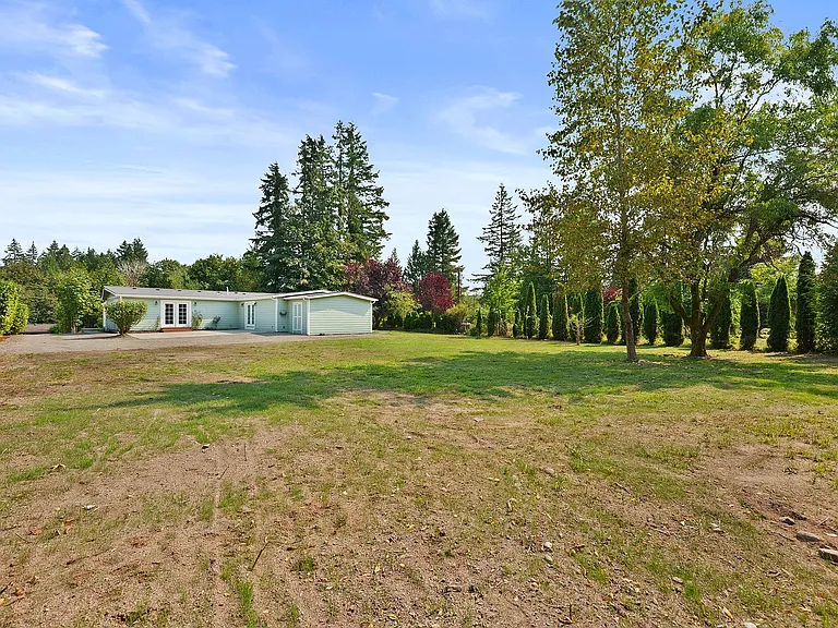 7182 N Van Decar Rd SE — Photo 38