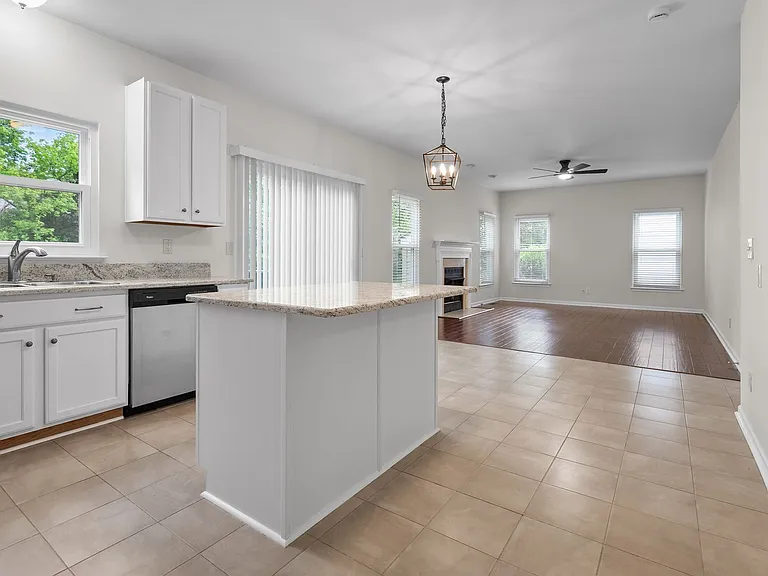 3258 Nolen Ln — Photo 18