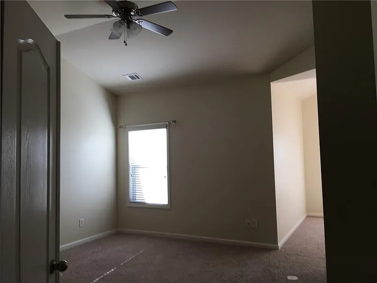 5425 Donehoo Ct — Photo 11