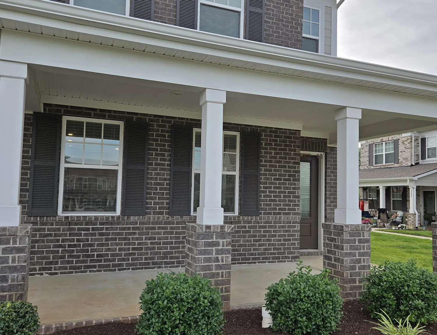 3 bed, 2.5 bath, 1691 sqft, $2,200 — Photo 2