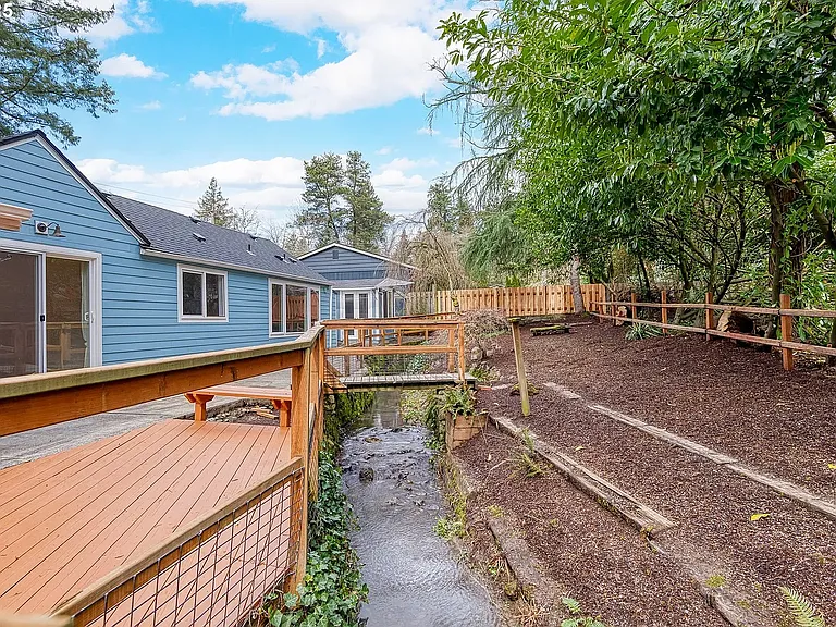4824 SW Shattuck Rd — Photo 13