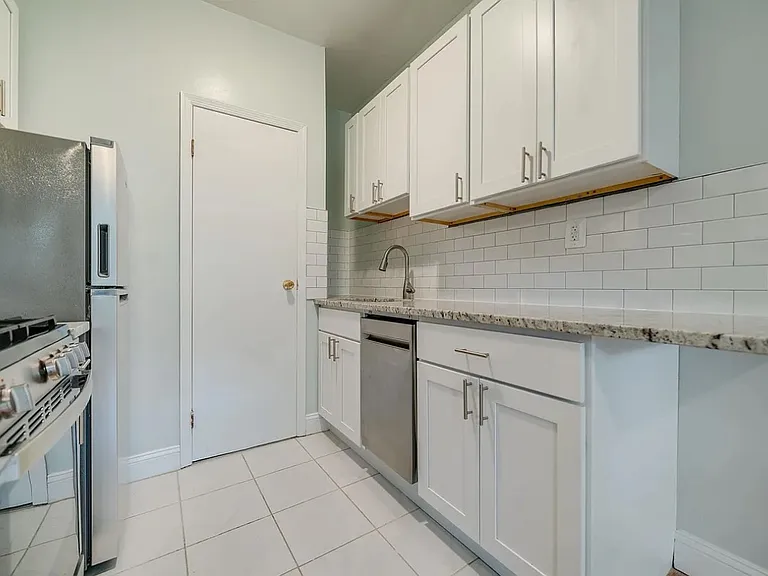 135 Hopkins Ave #9 — Photo 4