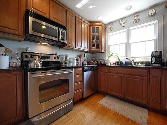 3rd image of 750 Quinnipiac Ave APT 1