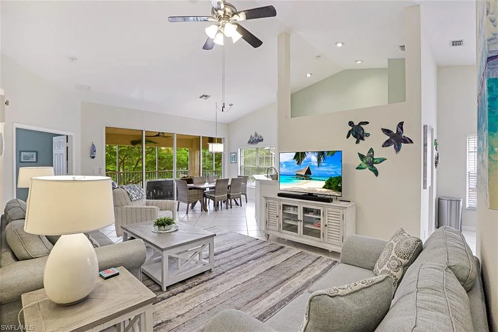 3 bed, 2.0 bath, 2005 sqft, $7,500 — Photo 3